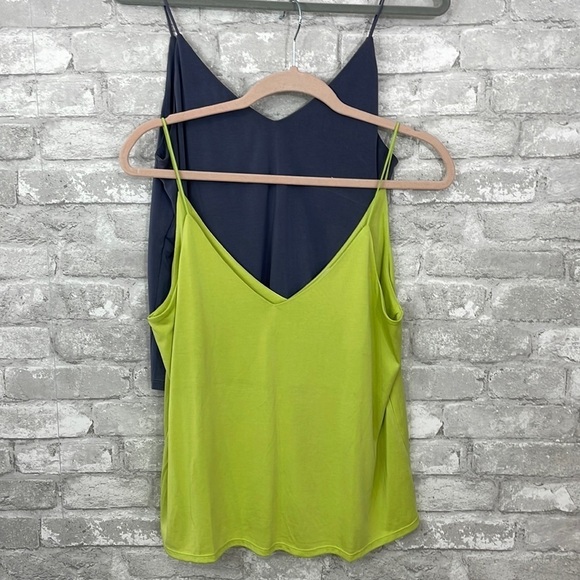 Eyeshadow Set of Two Cami’s - Picture 2 of 9